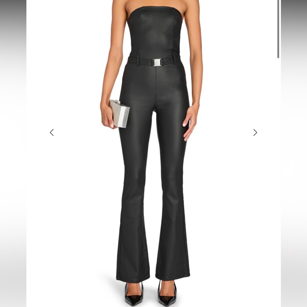 SER.O.YA Black Sleeveless Jumpsuit